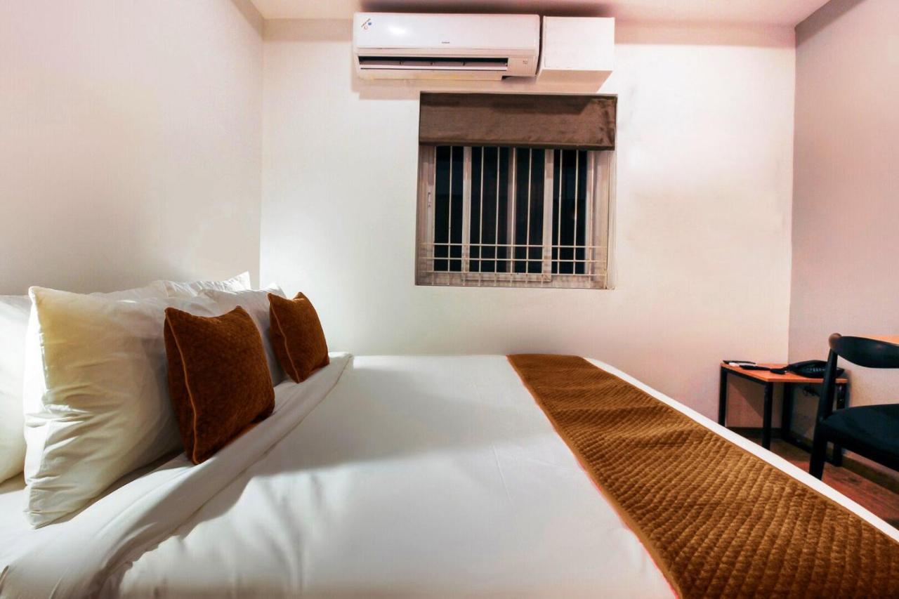 Fabhotel Mallikarjun Residency Hyderabad Esterno foto